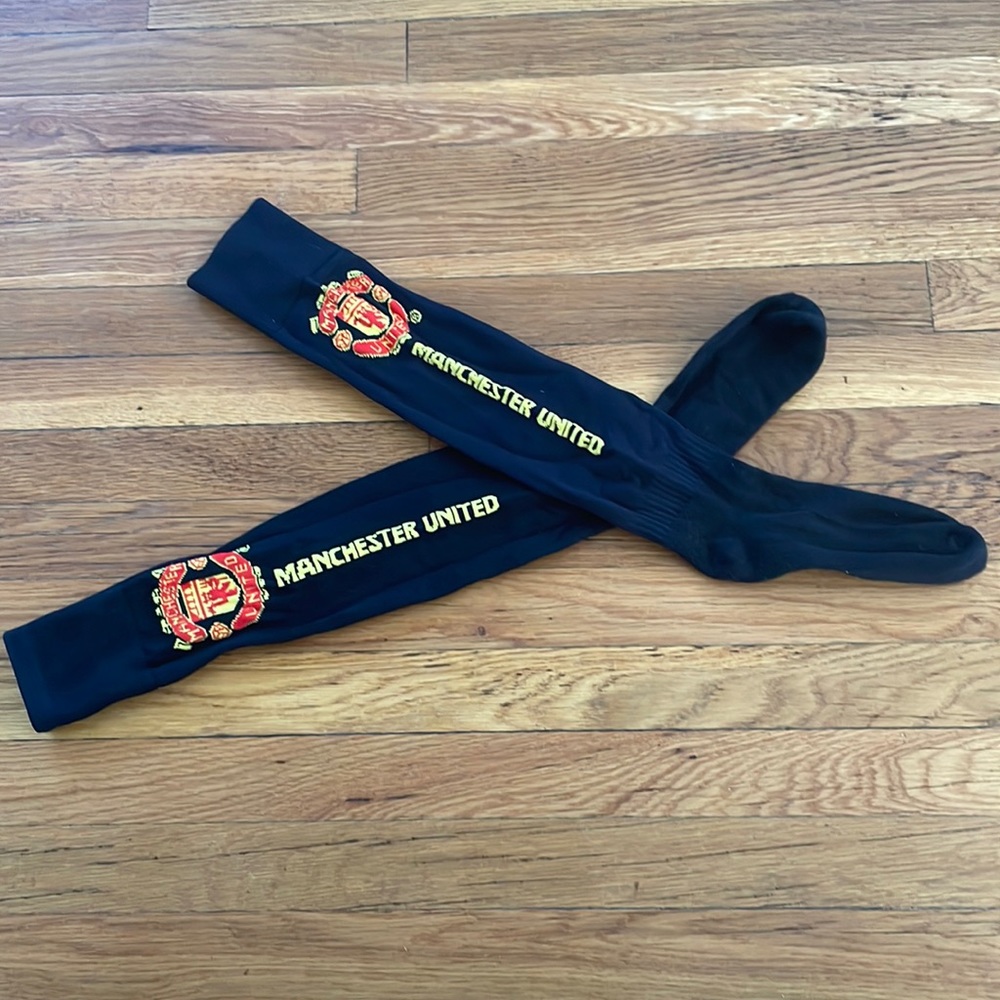 Over the knees Manchester United compression socks